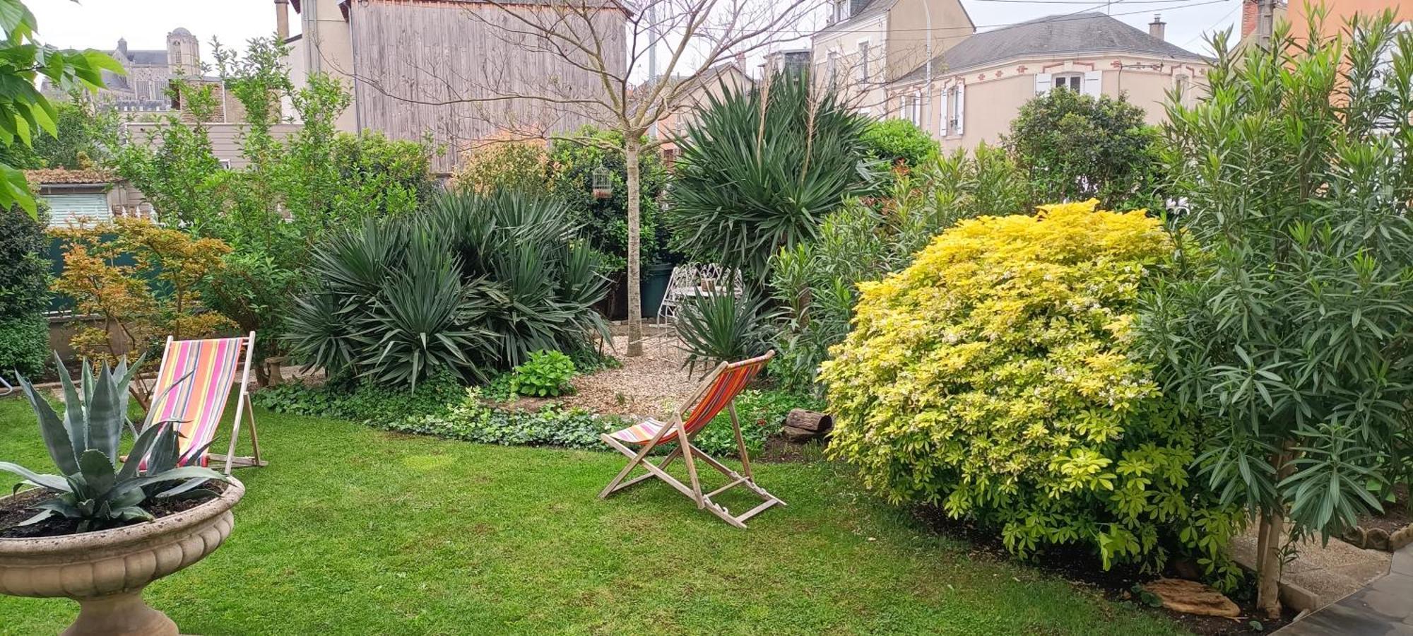 Agreables Chambres D'Hotes Pres Du Centre Ville Avec Jardin Le Mans Dış mekan fotoğraf
